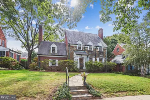4330 Warren St NW, Washington, DC 20016