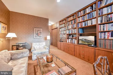 2801 New Mexico Ave NW #522, Washington, DC 20007 photo 9
