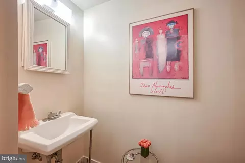 2801 New Mexico Ave NW #522, Washington, DC 20007 photo 12