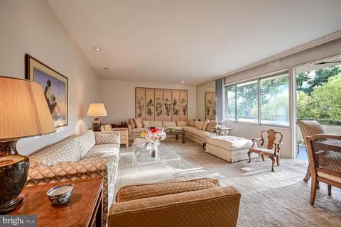 2801 New Mexico Ave NW #522, Washington, DC 20007 photo 4
