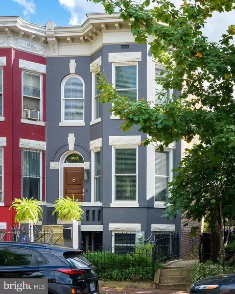 709 3rd St NE, Washington, DC 20002