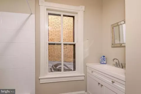 Bath - 915 Constitution Ave NE, Washington, DC 20002 photo 2 of 3