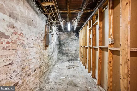 634 E Street St NE, Washington, DC 20002 photo 32