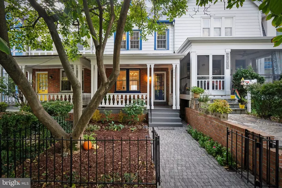 Exterior - 2434 Tunlaw Rd NW, Washington, DC 20007 photo 2 of 7