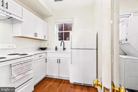 Other - 704 I St SE, Washington, DC 20003 photo 6 of 11