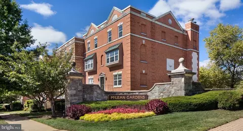 3615 38th St NW #270, Washington, DC 20016