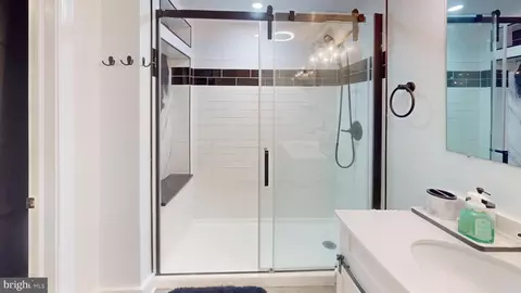 620 L St NE, Washington, DC 20002 photo 55
