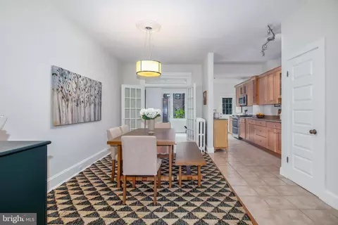 1329 E St SE, Washington, DC 20003 photo 10
