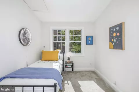 1329 E St SE, Washington, DC 20003 photo 29