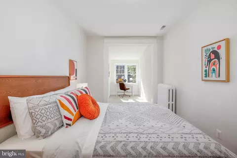 1329 E St SE, Washington, DC 20003 photo 31