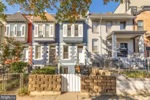 1110 8th St NE, Washington, DC 20002