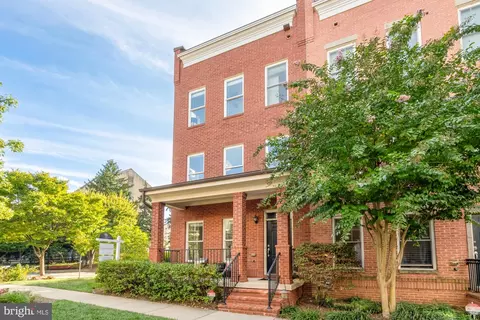 519 Regent Pl NE, Washington, DC 20017