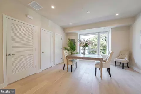 Entry Way - 2514 Elvans Rd SE, Washington, DC 20020 photo 3 of 4