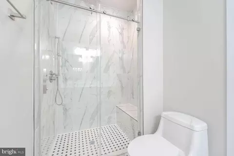 Bath - 2514 Elvans Rd SE, Washington, DC 20020 photo 3 of 5
