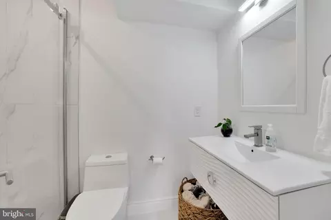 Bath - 317 3rd St SE #12, Washington, DC 20003 photo 3 of 4