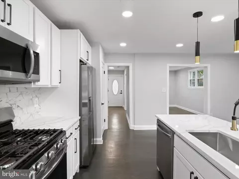 Entry Way - 17 54th St SE, Washington, DC 20019 photo 3 of 5