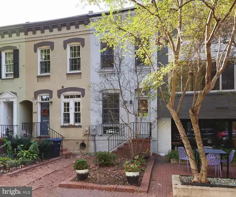 922 25th St NW, Washington, DC 20037