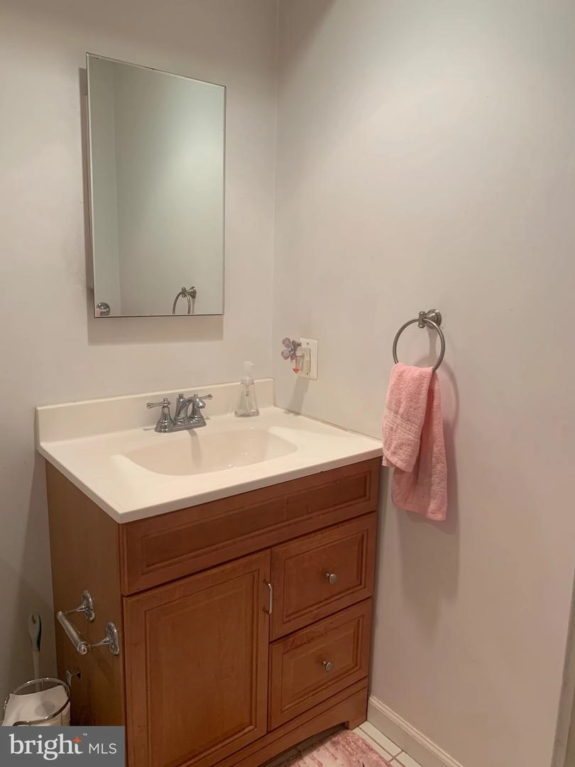 152 R St NE, Washington, DC 20002 photo 15