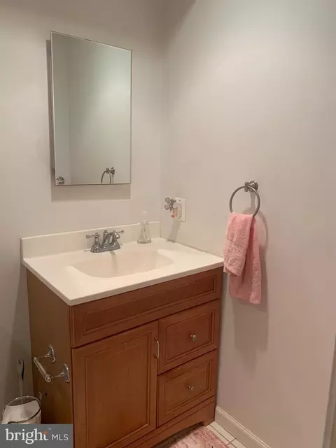 152 R St NE, Washington, DC 20002 photo 15