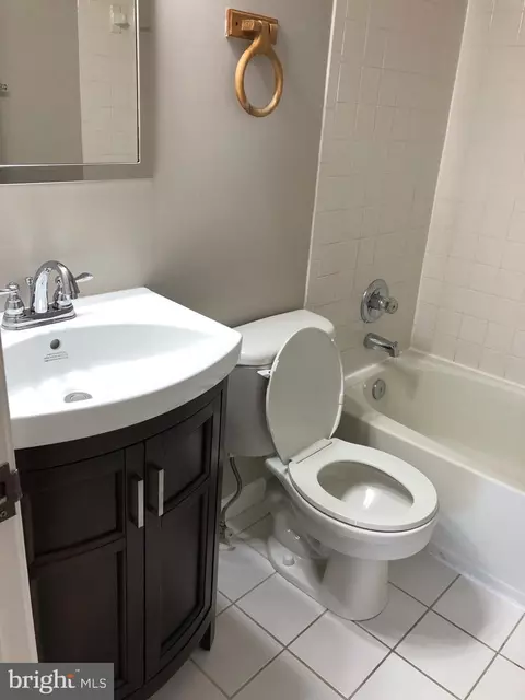 152 R St NE, Washington, DC 20002 photo 12