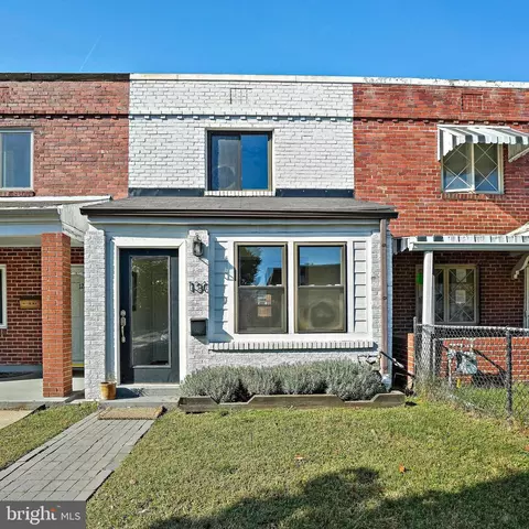 130 33rd St NE, Washington, DC 20019
