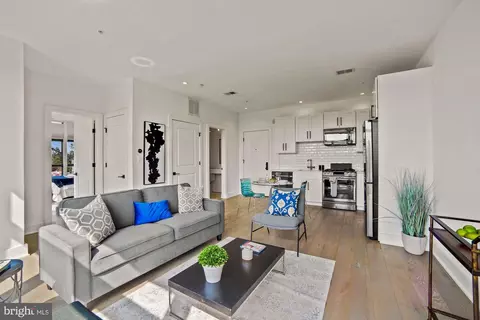 Living - 1402 H St NE #307, Washington, DC 20002 photo 3 of 6