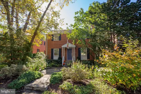 3948 Garrison St NW, Washington, DC 20016