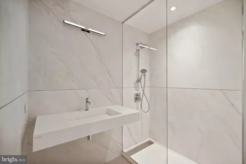 Bath - 2120 Bancroft Pl NW, Washington, DC 20008 photo 3 of 3