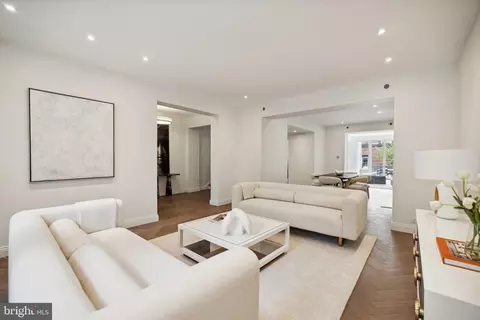 Living - 2120 Bancroft Pl NW, Washington, DC 20008 photo 2 of 4
