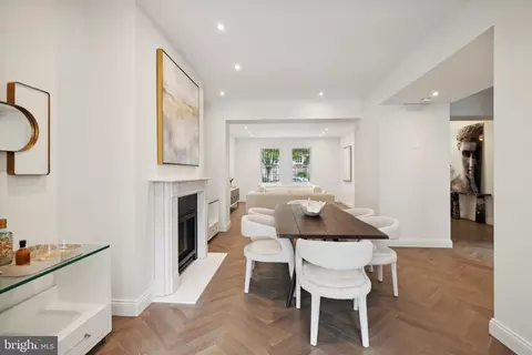 Dining - 2120 Bancroft Pl NW, Washington, DC 20008 photo 1 of 3