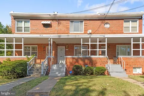 814 Buchanan St NE, Washington, DC 20017