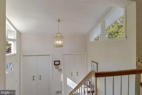 8301 E Beach Dr NW, Washington, DC 20012 photo 7
