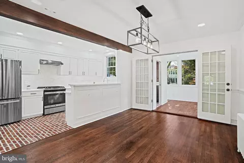 Entry Way - 4410 Volta Pl NW, Washington, DC 20007 photo 2 of 8