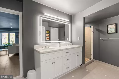 Bath - 2102 R St NW, Washington, DC 20008 photo 2 of 8
