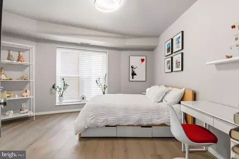 Bedroom - 2102 R St NW, Washington, DC 20008 photo 1 of 4