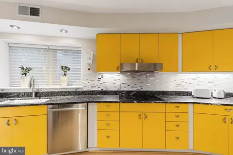 Kitchen - 2102 R St NW, Washington, DC 20008 photo 2 of 3