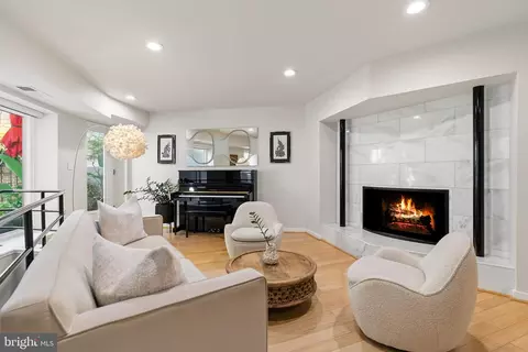 Living - 2102 R St NW, Washington, DC 20008 photo 1 of 4