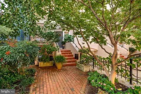 Exterior - 2102 R St NW, Washington, DC 20008 photo 2 of 8