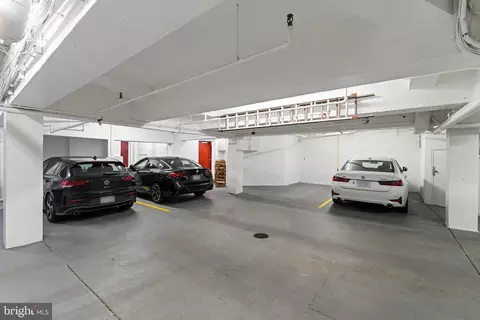 Exterior - 2102 R St NW, Washington, DC 20008 photo 6 of 8