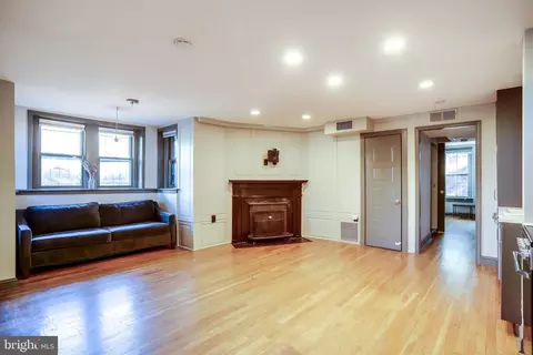 1 D St SE, Washington, DC 20003 photo 28
