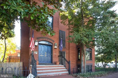 1 D St SE, Washington, DC 20003