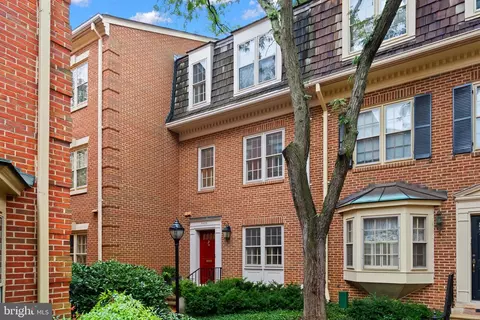 4405 Westover Pl NW, Washington, DC 20016