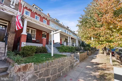 Exterior - 1142 4th St NE, Washington, DC 20002 photo 4 of 5