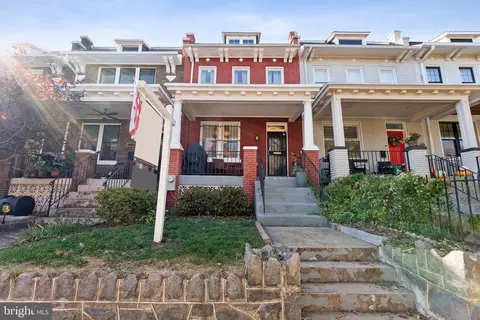 1142 4th St NE, Washington, DC 20002