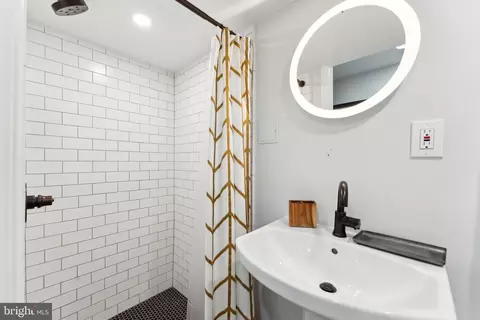 Bath - 1142 4th St NE, Washington, DC 20002 photo 4 of 4