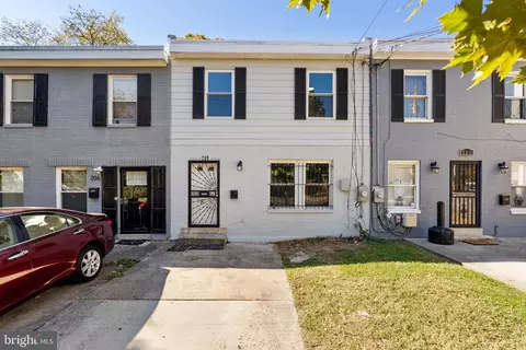 208 56th Pl NE, Washington, DC 20019