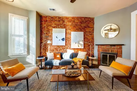 421 9th St NE, Washington, DC 20002 photo 3