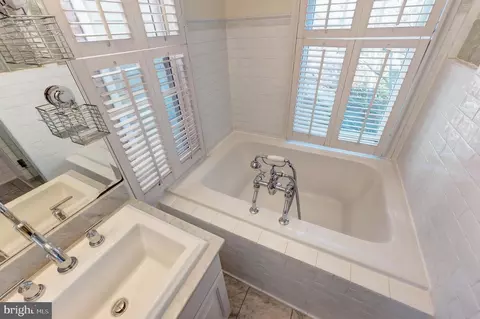421 9th St NE, Washington, DC 20002 photo 31