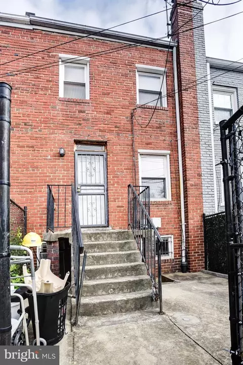 Exterior - 1505 Queen St NE, Washington, DC 20002 photo 6 of 7