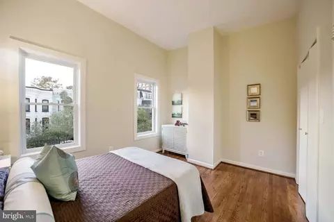 Bedroom - 719 4th St NE, Washington, DC 20002 photo 4 of 6